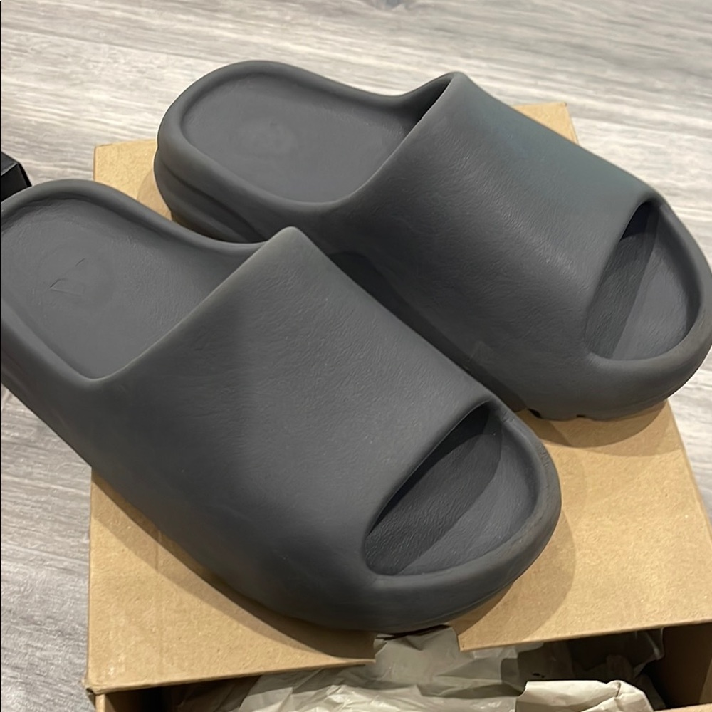 Adidas Yeezy Slide Gray Slide Sandals